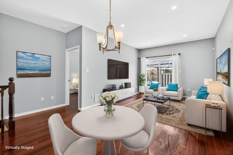 ATTCH'D BUNGALOW IN QUIET HAMILTON ADULT COMMUNITY!